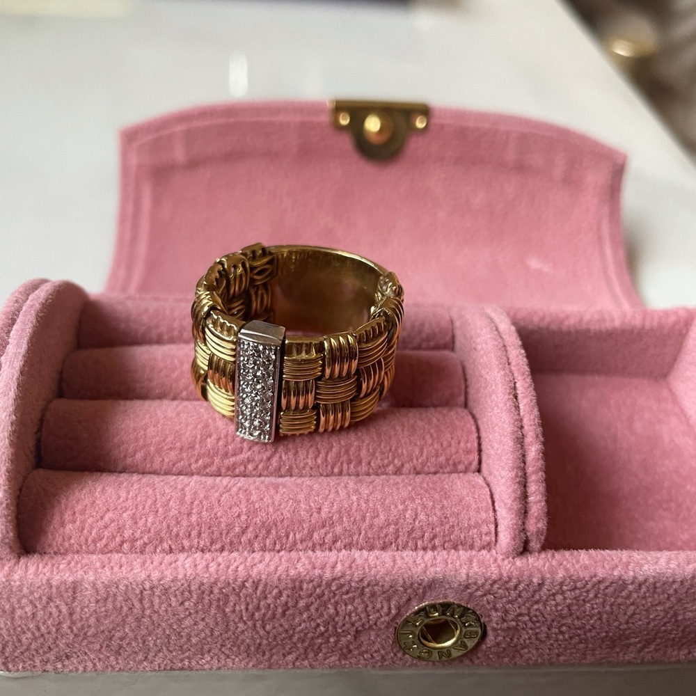 Genuine Roberto Coin Appasionata chain ring size 7